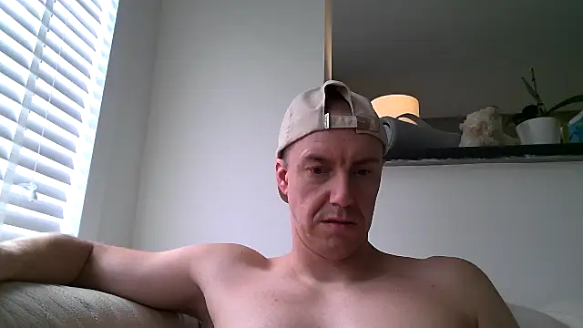 ploki2180 online show from October 2025 01:09:01 PM