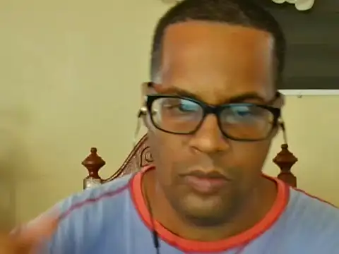 Snapshot of thesugar32 chatting on November 2025 12:39:02 PM thesugar32 online show from November 2025 12:39:02 PM