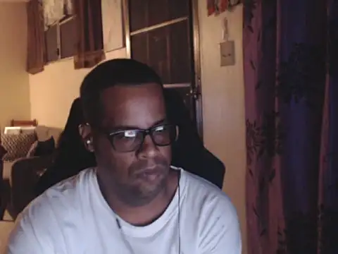 Snapshot of thesugar32 chatting on November 2025 02:06:01 AM thesugar32 online show from November 2025 02:06:01 AM