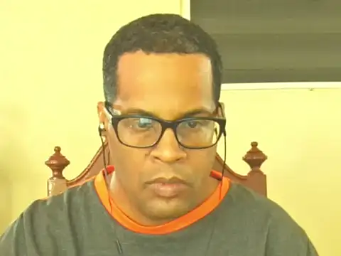 Snapshot of thesugar32 chatting on November 2025 01:44:02 PM thesugar32 online show from November 2025 01:44:02 PM