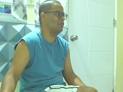 thesugar32 online show from February 2026 01:09:02 PM