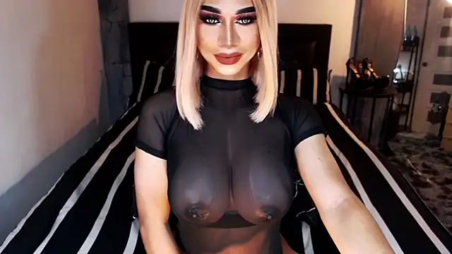 Snapshot of MassiveCockxMistress chatting on October 2025 03:12:02 AM MassiveCockxMistress online show from October 2025 03:12:02 AM