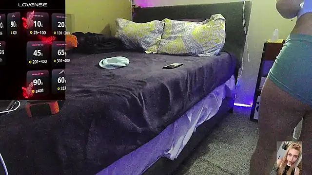 Blondiewithanass online show from March 2026 06:39:01 AM