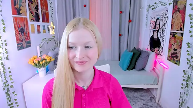 Laly Peach online show from December 2024 02:27:02 PM