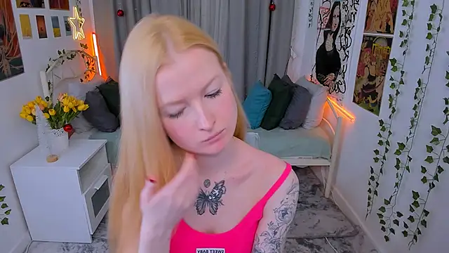 Laly Peach online show from December 2024 11:33:01 AM