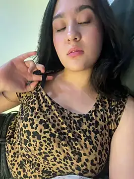 Nina lovi online show from December 2024 12:28:02 AM