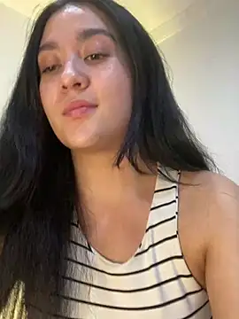 Nina lovi online show from December 2024 01:45:01 AM