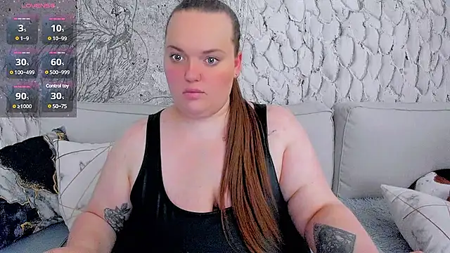 Snapshot of _MarryGirl_ chatting on December 2024 02:45:02 AM  MarryGirl  online show from December 2024 02:45:02 AM