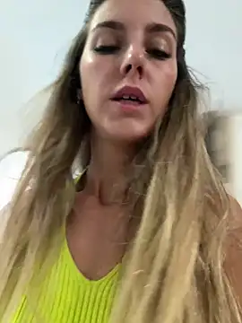 Snapshot of nicole_98 chatting on October 2025 03:58:01 PM nicole 98 online show from October 2025 03:58:01 PM