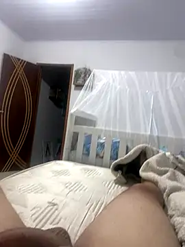 Snapshot of lefararafael chatting on September 2025 02:05:01 AM lefararafael online show from September 2025 02:05:01 AM