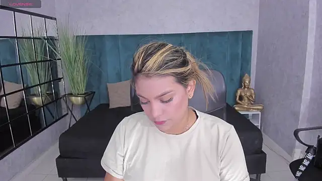 sweetfabianaxl online show from July 2026 06:56:02 PM
