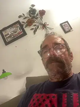 Snapshot of Trainee2Bpeed chatting on September 2025 09:53:02 AM Trainee2Bpeed online show from September 2025 09:53:02 AM