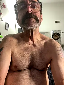 Snapshot of Trainee2Bpeed chatting on October 2025 07:45:01 AM Trainee2Bpeed online show from October 2025 07:45:01 AM