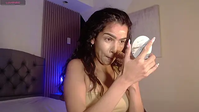 Snapshot of ximena_diaz chatting on October 2025 08:48:01 PM ximena diaz online show from October 2025 08:48:01 PM