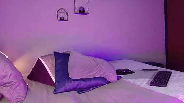 Snapshot of MariiePrice chatting on February 2025 12:51:01 AM MariiePrice online show from February 2025 12:51:01 AM