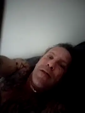 trucker1979 online show from May 2026 06:28:02 PM