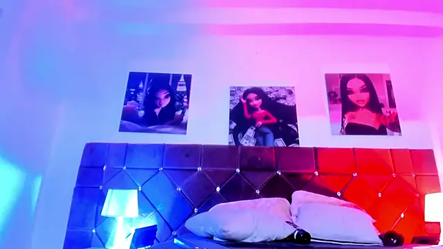 Snapshot of Ariana_lopezz chatting on January 2025 12:22:01 PM Ariana lopezz online show from January 2025 12:22:01 PM