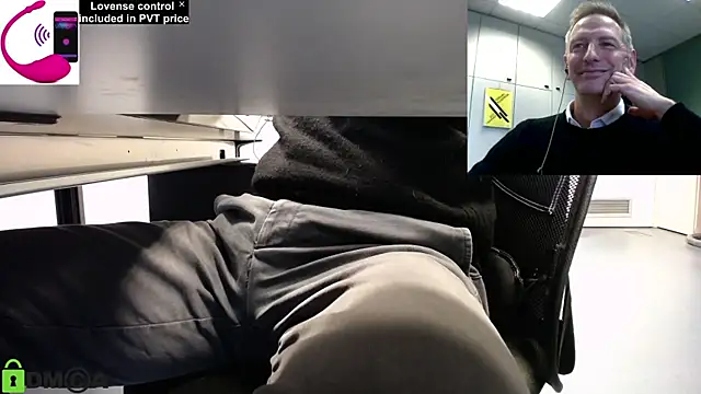 Snapshot of pliko chatting on December 2025 10:31:01 AM pliko online show from December 2025 10:31:01 AM