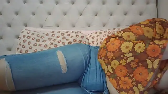 beautylovess online show from January 2026 06:39:01 AM