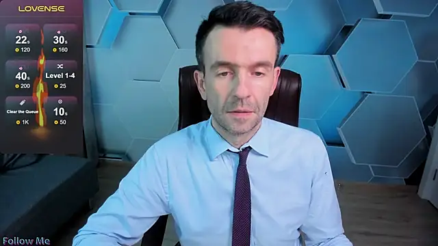 SteveTiger online show from November 2025 03:45:01 PM