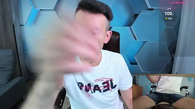 SteveTiger online show from March 2026 09:36:02 AM