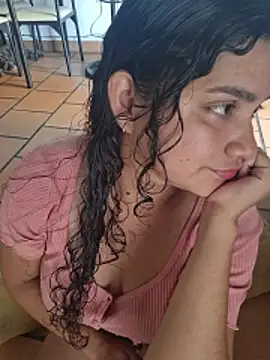 blerstefan1 online show from December 2025 06:36:02 PM