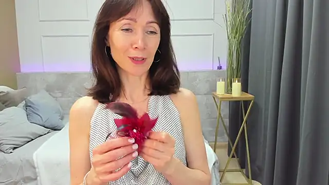 Maria Gold online show from December 2024 04:47:02 PM