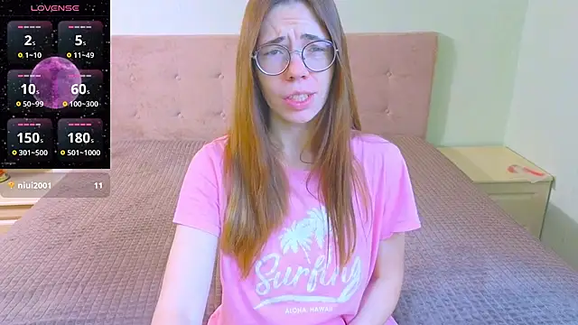 Snapshot of FairyTaylor chatting on December 2024 04:42:01 AM FairyTaylor online show from December 2024 04:42:01 AM