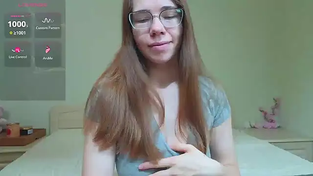 Snapshot of FairyTaylor chatting on November 2025 03:41:01 AM FairyTaylor online show from November 2025 03:41:01 AM