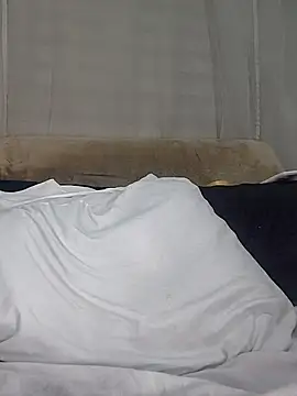 Snapshot of estrella_tasty chatting on November 2025 02:10:02 AM estrella tasty online show from November 2025 02:10:02 AM