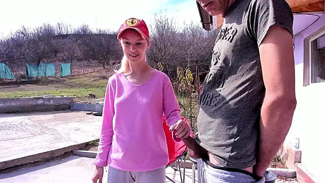 luxurydoll21 online show from March 2025 08:42:02 AM