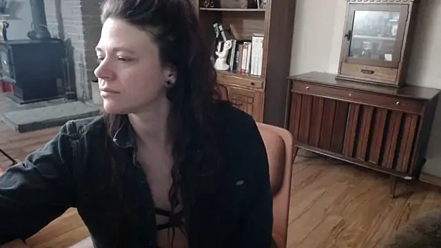 Snapshot of MarcyJones chatting on January 2025 02:03:02 AM MarcyJones online show from January 2025 02:03:02 AM