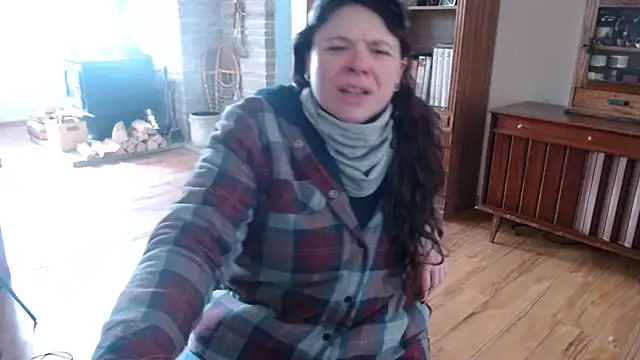 Snapshot of MarcyJones chatting on February 2025 05:40:02 PM MarcyJones online show from February 2025 05:40:02 PM