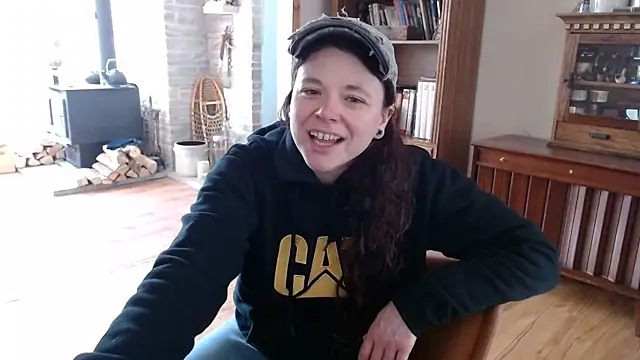 Snapshot of MarcyJones chatting on March 2025 06:22:02 PM MarcyJones online show from March 2025 06:22:02 PM