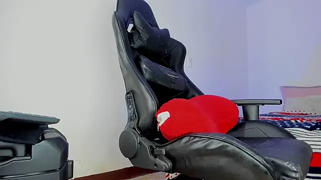 Snapshot of PIA_GREAT chatting on January 2025 05:00:01 AM PIA GREAT online show from January 2025 05:00:01 AM