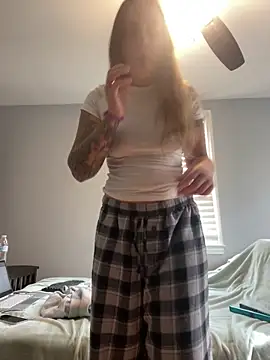 jaseyrae online show from November 2025 05:24:02 PM