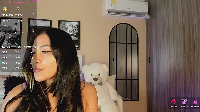 Snapshot of Rubyross21 chatting on October 2025 12:14:01 AM Rubyross21 online show from October 2025 12:14:01 AM