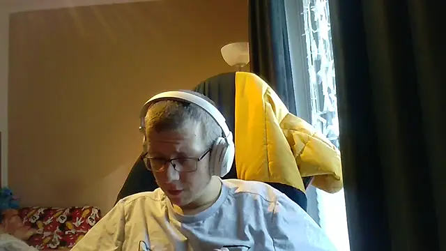 Snapshot of David250692 chatting on December 2025 12:54:01 PM David250692 online show from December 2025 12:54:01 PM