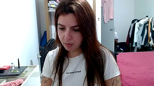 chelbyy online show from September 2025 10:56:02 PM