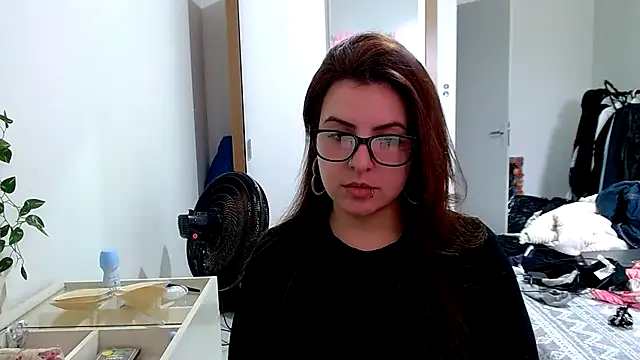 chelbyy online show from October 2025 05:42:01 PM