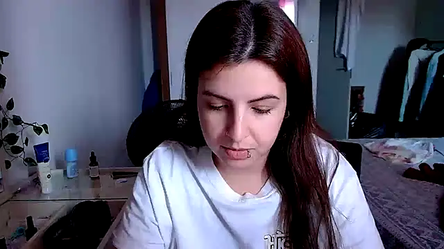 chelbyy online show from October 2025 07:22:01 PM