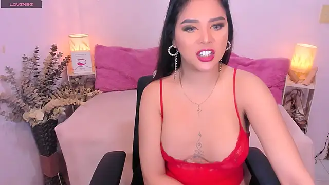 Snapshot of AmazingDREAMGirl chatting on December 2025 09:21:02 PM AmazingDREAMGirl online show from December 2025 09:21:02 PM