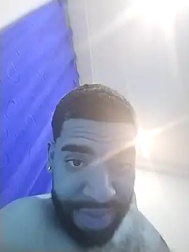 Snapshot of Aroon_Stonne chatting on December 2024 03:29:02 AM Aroon Stonne online show from December 2024 03:29:02 AM