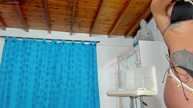 emily hornett online show from April 2026 02:23:02 AM