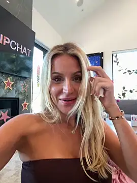 Snapshot of jasminesummer chatting on February 2026 09:47:02 PM jasminesummer online show from February 2026 09:47:02 PM