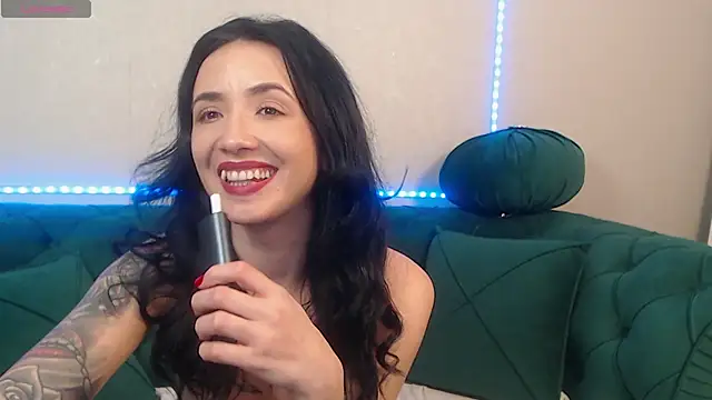 Snapshot of GlamKate chatting on March 2025 04:30:02 PM GlamKate online show from March 2025 04:30:02 PM