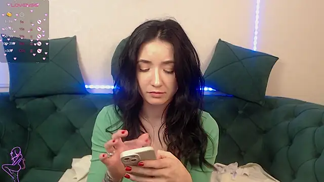 Snapshot of GlamKate chatting on March 2025 04:46:02 PM GlamKate online show from March 2025 04:46:02 PM