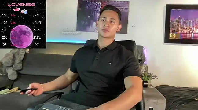 Snapshot of BenjaminCooperk chatting on March 2025 08:15:01 AM BenjaminCooperk online show from March 2025 08:15:01 AM