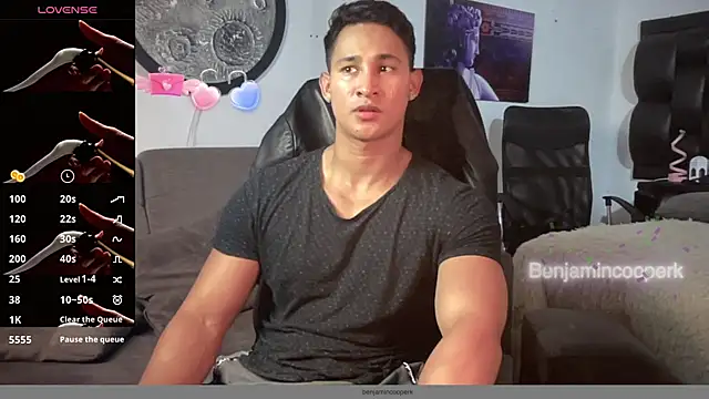 Snapshot of BenjaminCooperk chatting on October 2025 06:47:02 AM BenjaminCooperk online show from October 2025 06:47:02 AM