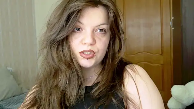 cutewhip online show from October 2025 05:46:01 PM